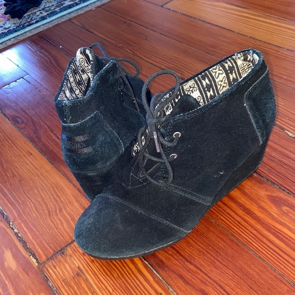 Toms Lace-Up Wedge Bootie - Picture 2 of 4